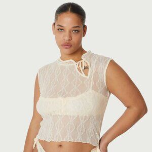 Fine Me Now Mariposa Keyhole Tee